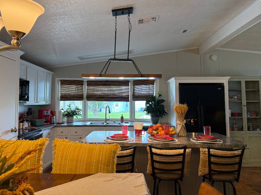 8108 Lakeview Dr N a Ellenton, FL Mobile or Manufactured Home for Sale